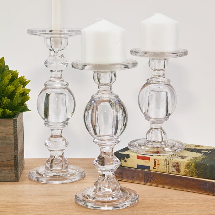 A Pair of stylish Glass Taper Dinner Candle Holders 